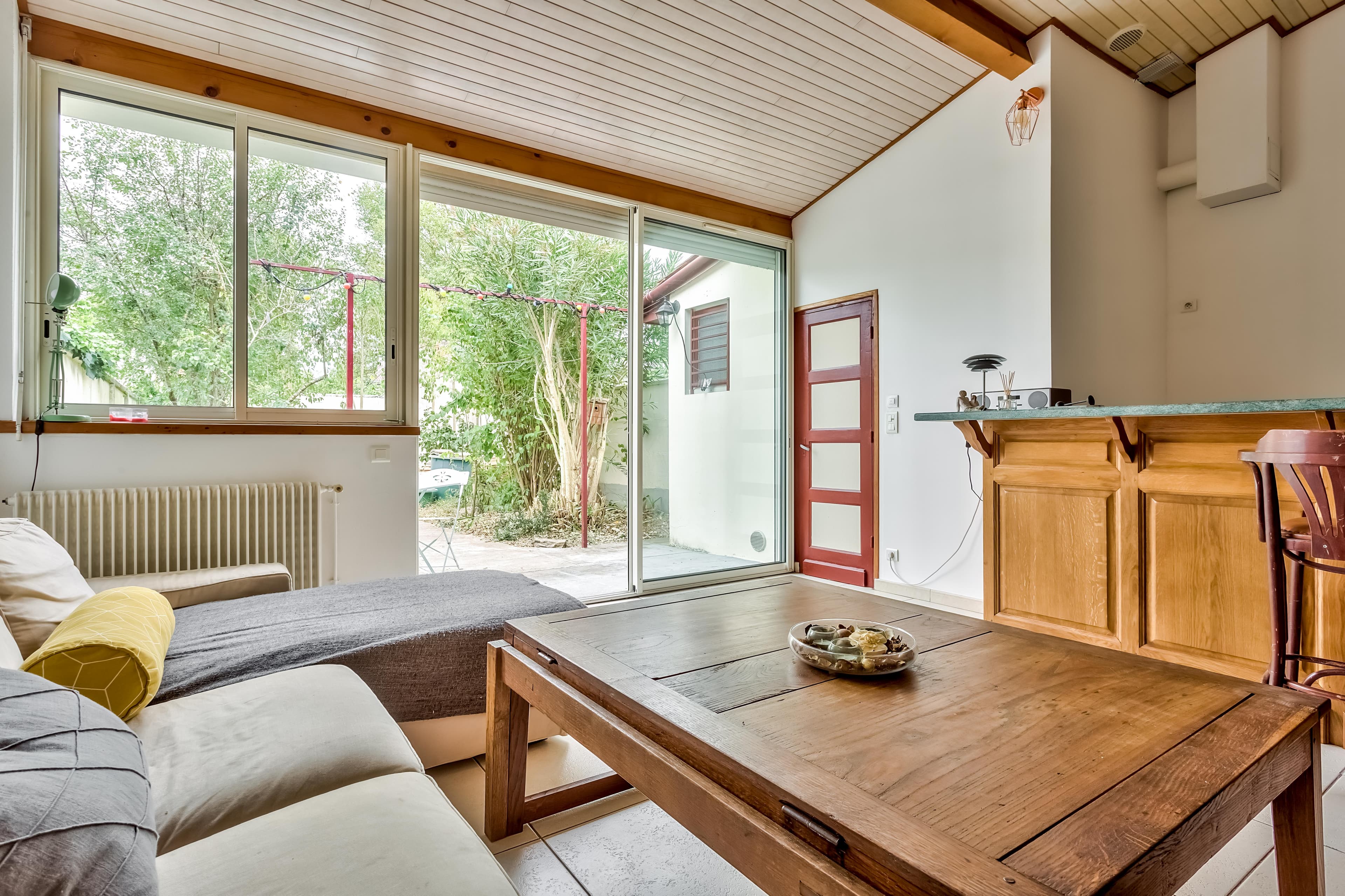 BÈGLES, Maison avec jardin