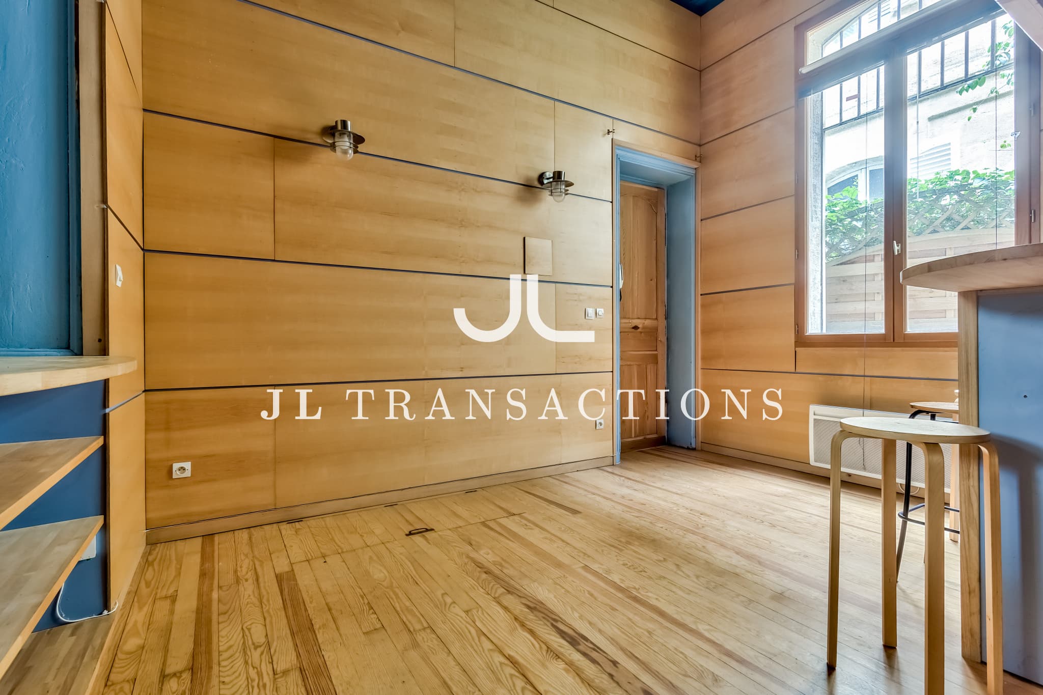 PEY BERLAND - STUDIO AVEC MEZZANINE 28m²