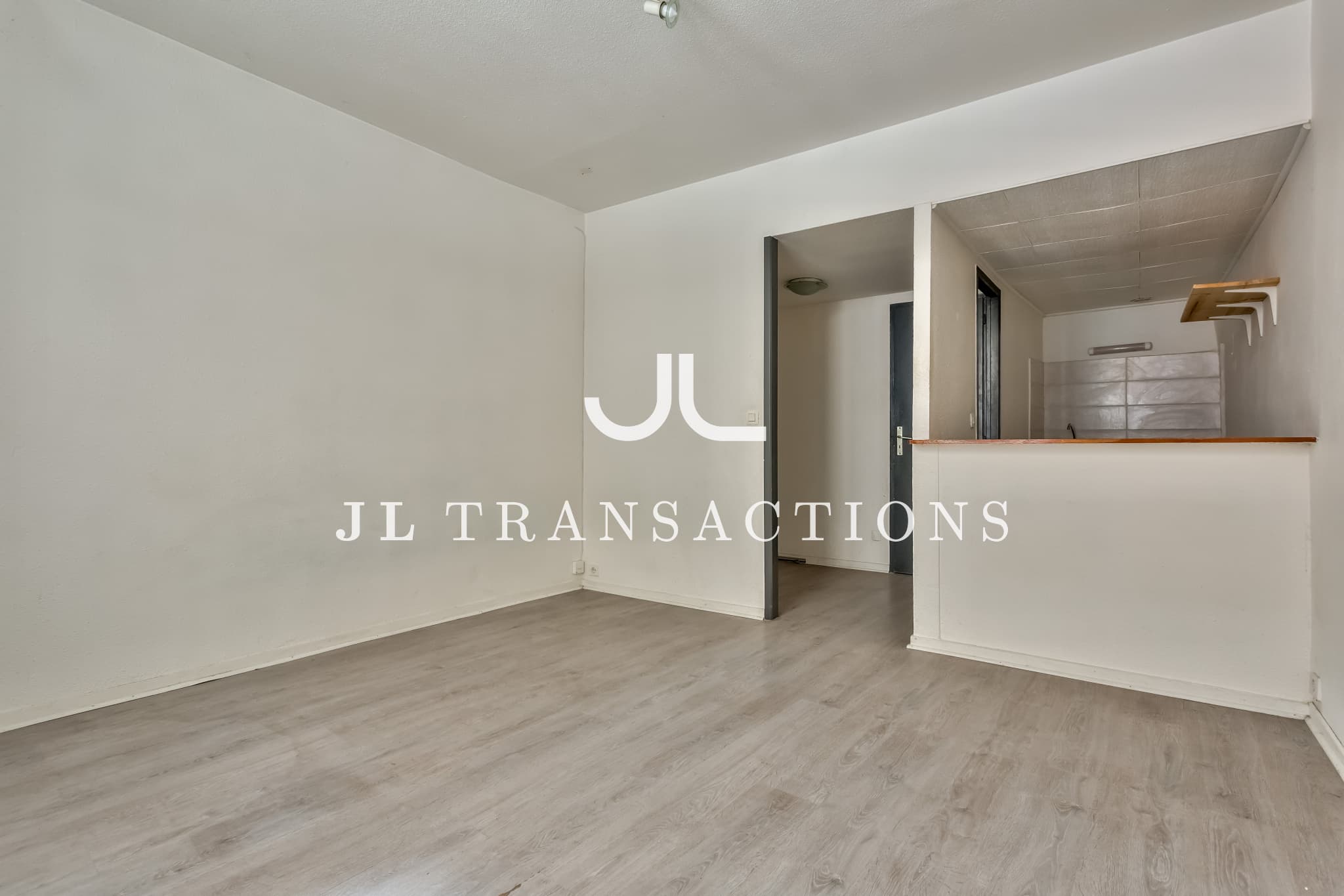 BORDEAUX CENTRE - STUDIO DE 24m²