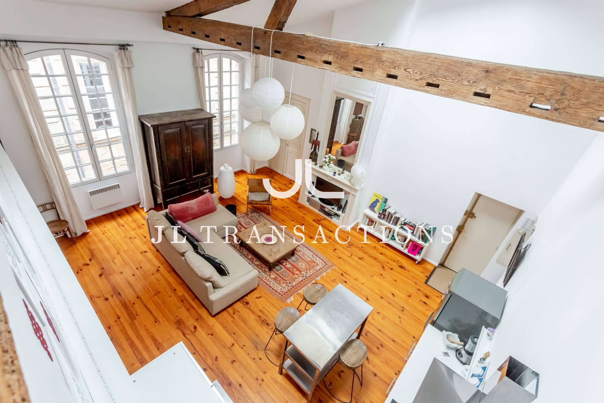 Bordeaux Centre historique, élégant 2 pièces en parfait état - 71,39 m2