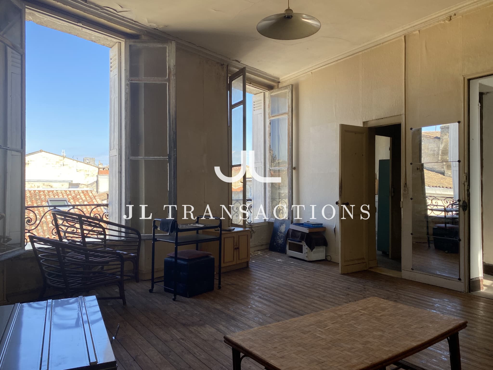 Chartrons - Appartement 2 pièces à rénover - 50,81m²