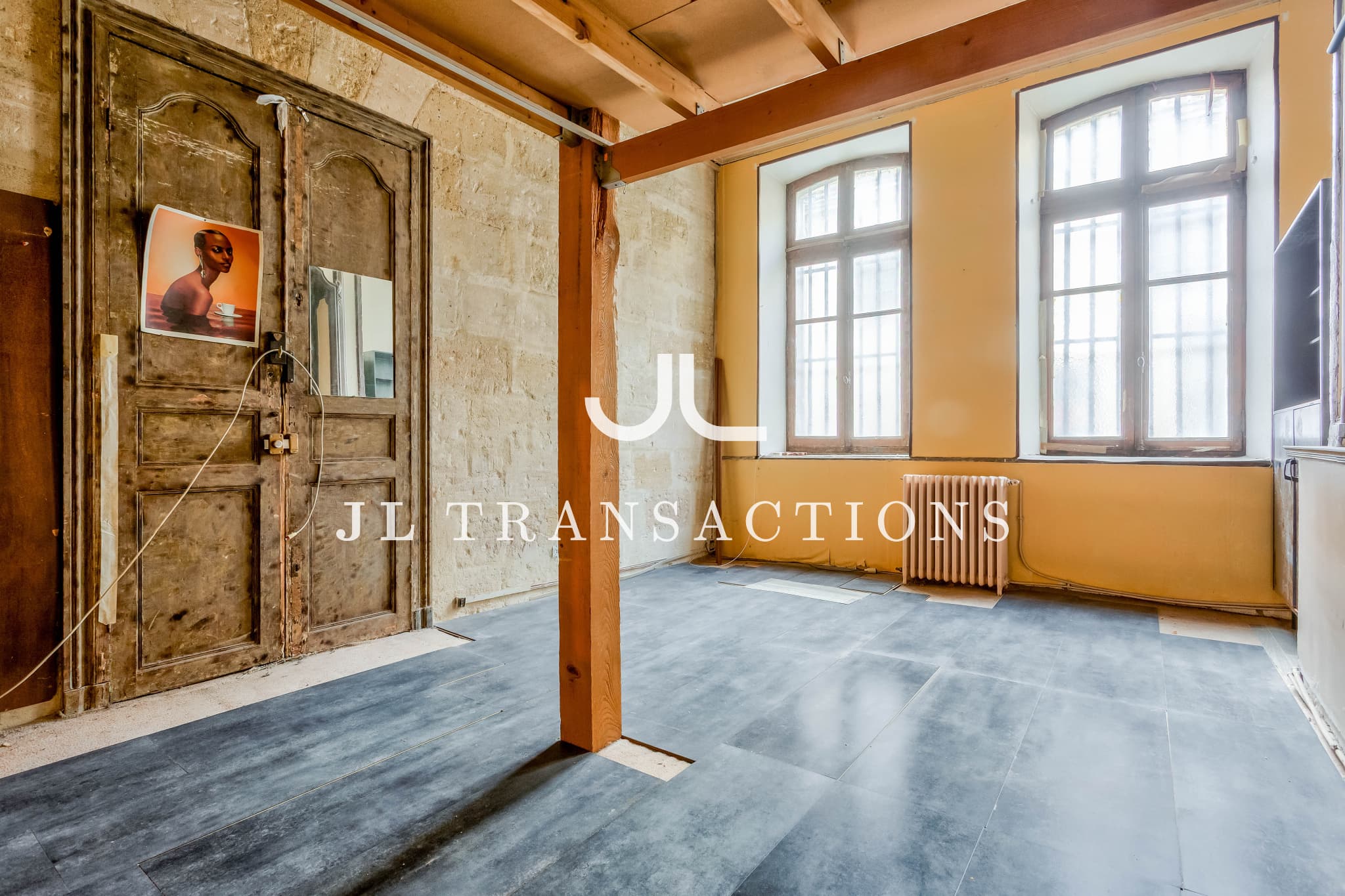 Centre historique - Appartement 2 pièces à rénover - 55m²