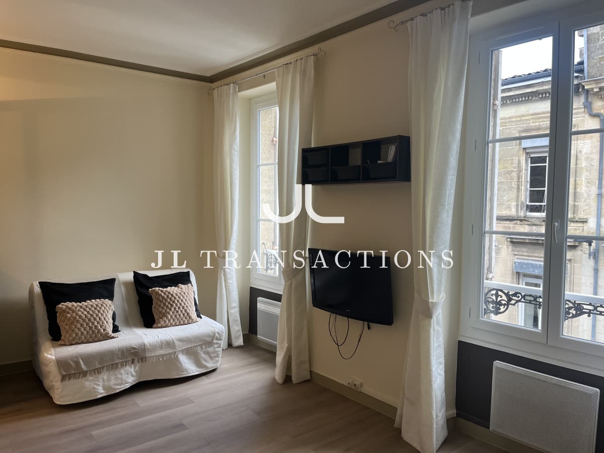 Palais Gallien - Studio rénové - 22,8m²