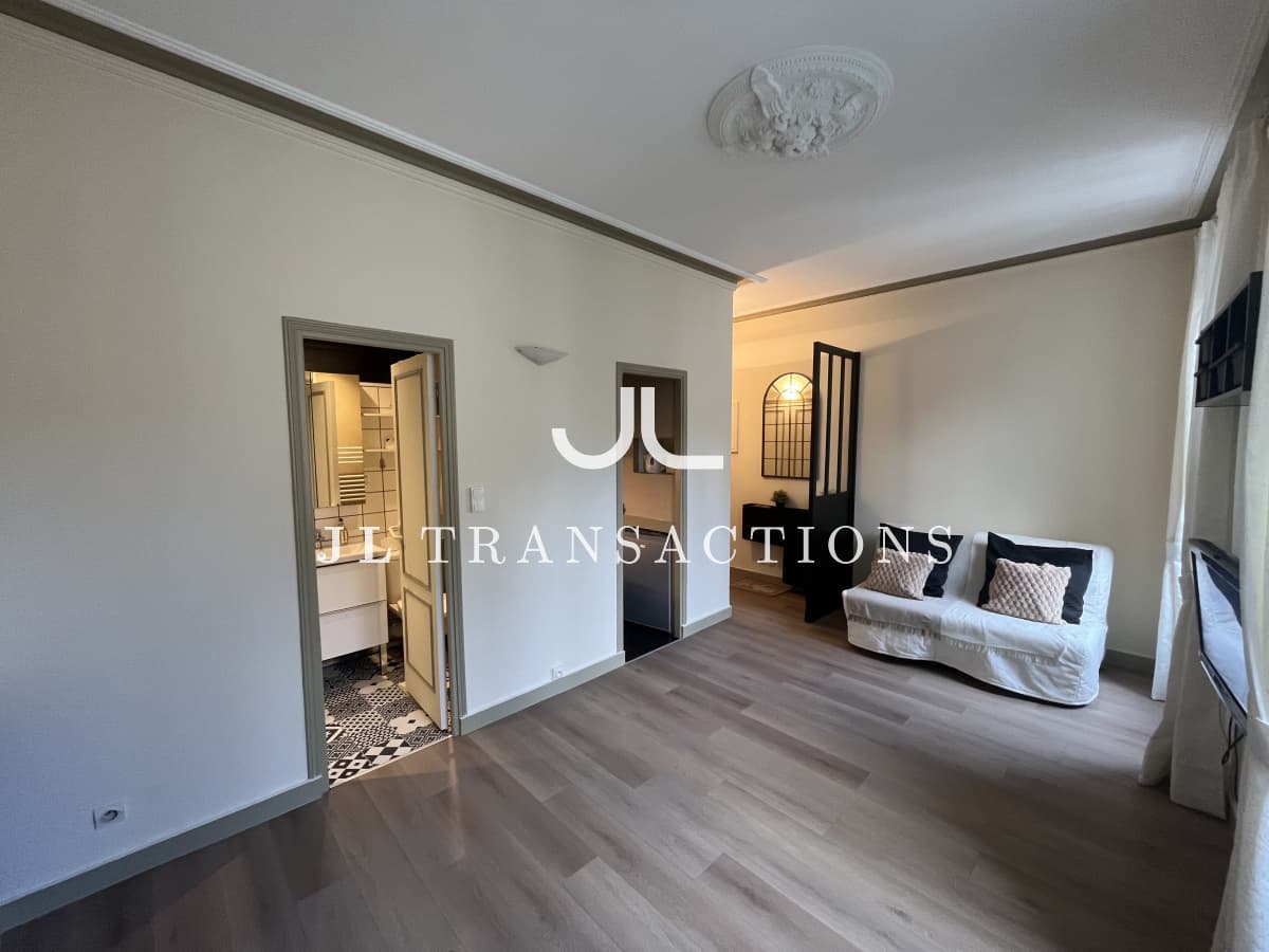 Palais Gallien - Studio rénové - 22,8m²