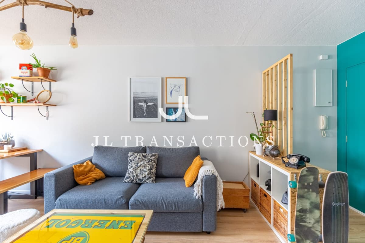 Saint-Michel - Appartement 2 pièces entièrement rénové - 43,12 m²